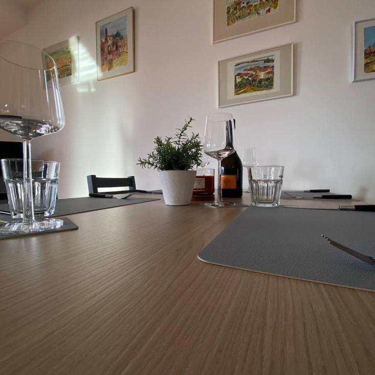 Belvedere apartment - Two-Bedroom Apartment with Lake View - 19