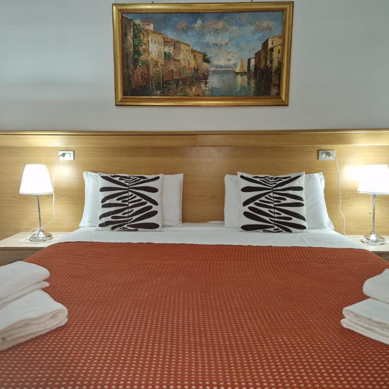 Hotel Tito - Camera Matrimoniale/Doppia con Letti Singoli - 1