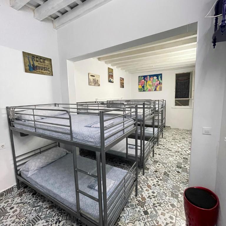 Rosa de los Vientos - Habitación compartida mixta de 10 camas - 7