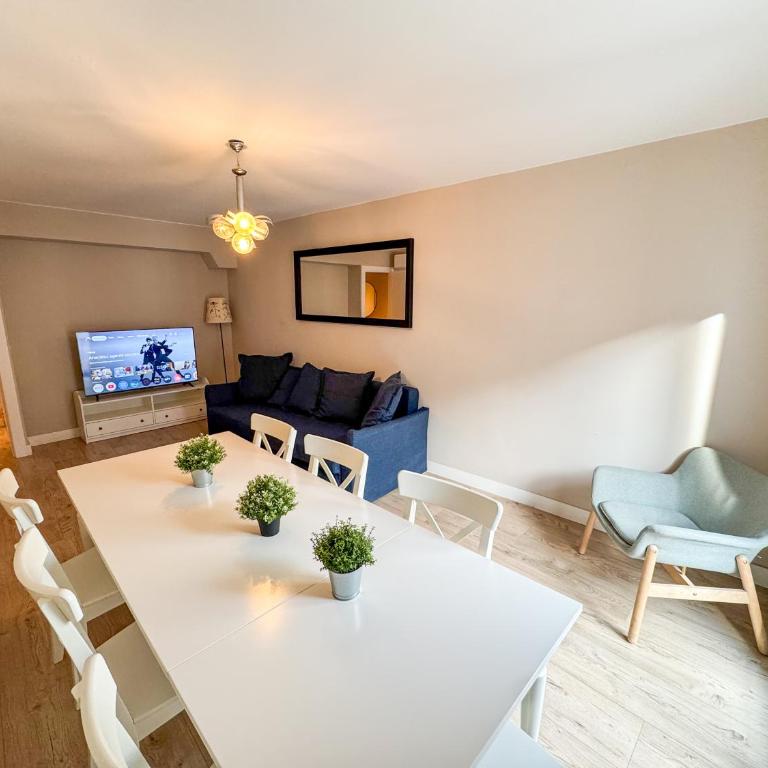 Mudejar del Pilar Turistea - Three-Bedroom Apartment - 2