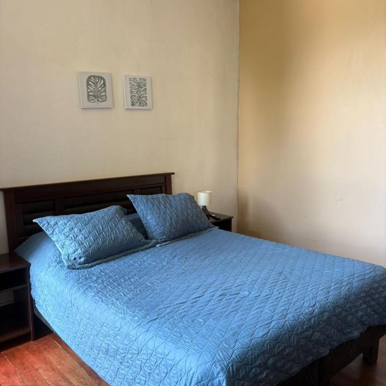 Viña City Hostel II - Double Room with Private Bathroom - 9
