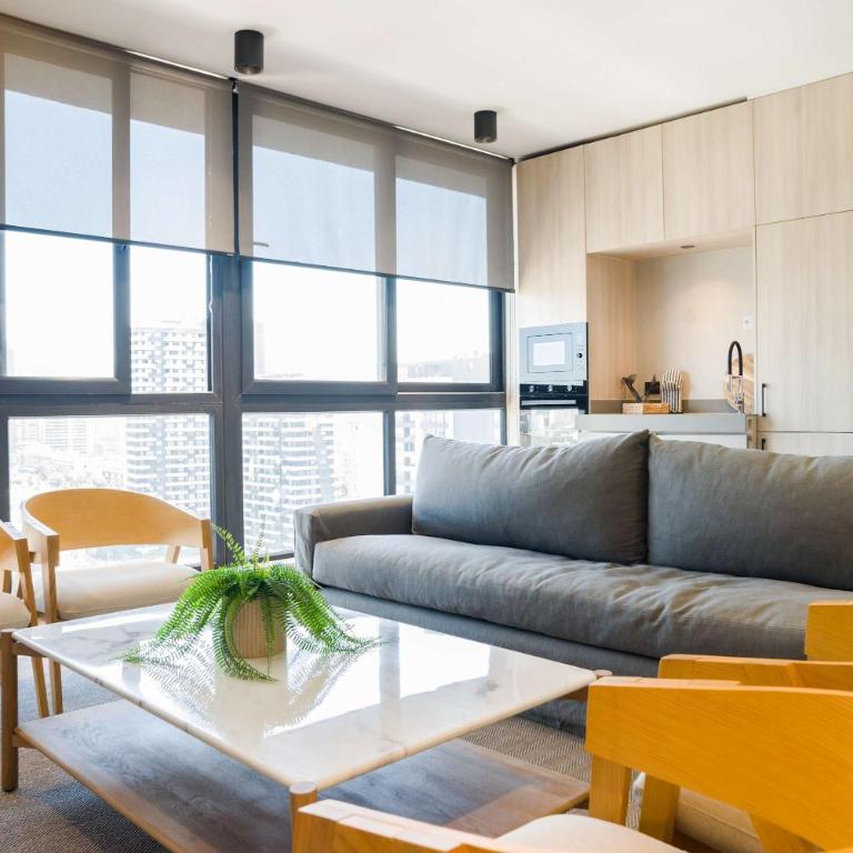 Cozy 1BR Getaway for Three in Vibrant Nunoa - Apartment - 13