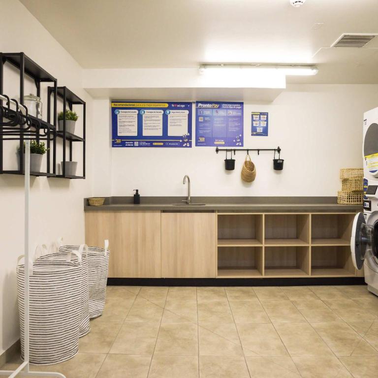 Cozy 1BR Getaway for Three in Vibrant Nunoa - Apartment - 48