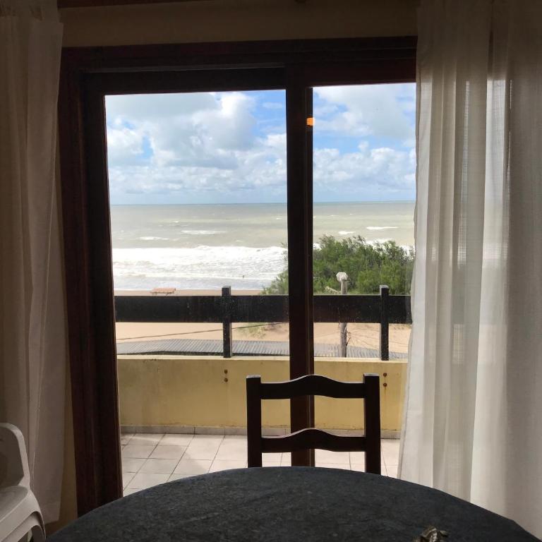 Vistalmar 3 Amb pileta Climatizada cochera - Two-Bedroom Apartment - 21
