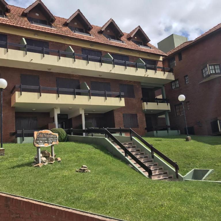 Vistalmar 3 Amb pileta Climatizada cochera - Two-Bedroom Apartment - 65