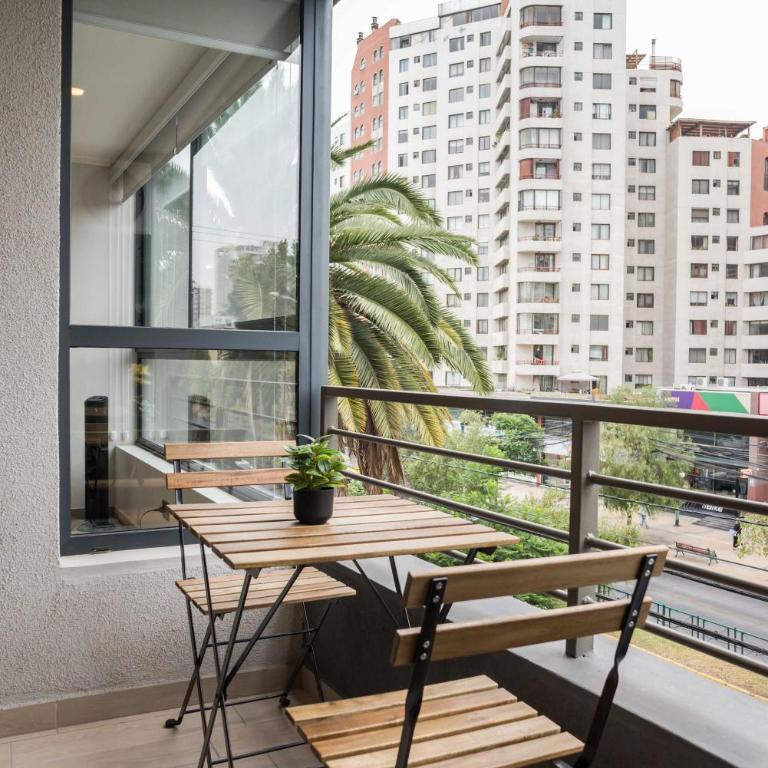 Stylish 1BR Retreat in Santiago Modern Comfort for 3 - Apartment - 3