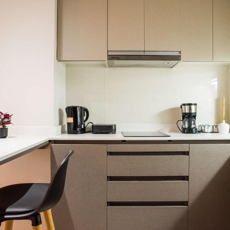 Stylish 1BR Retreat in Santiago Modern Comfort for 3 - Apartment - 12