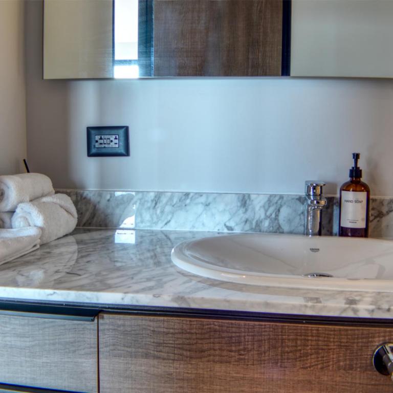 Luxury 2BR KingSize Suites with Amazing City Views Pool & Gym - Apartamento de 2 dormitorios con vistas a la ciudad - 8