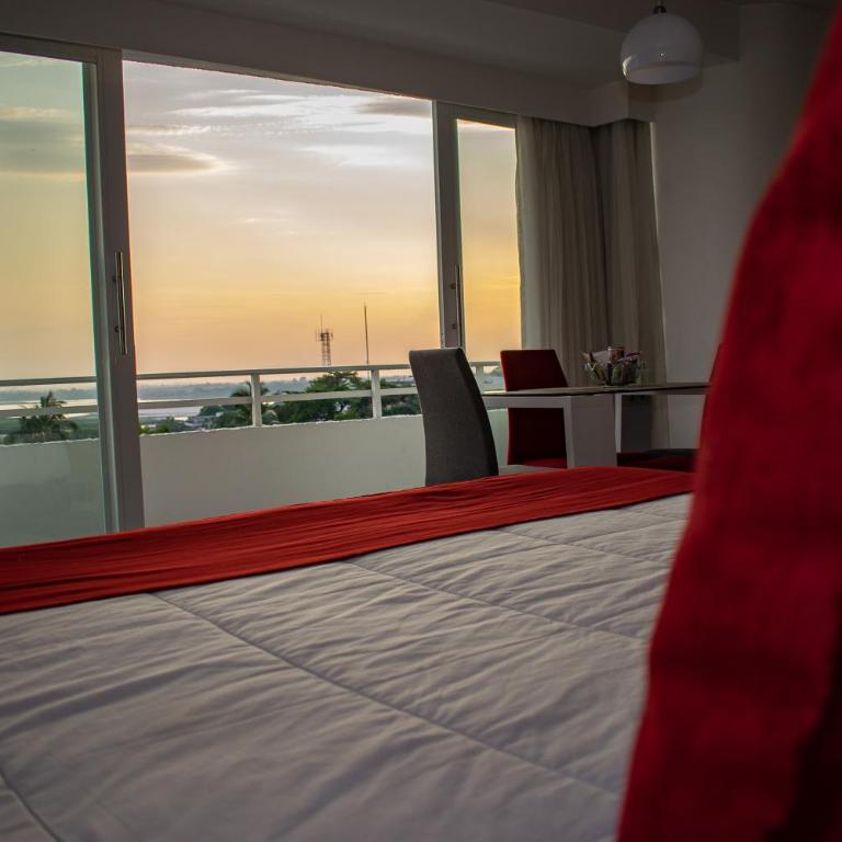 Hotel Súper Estrellas - Suite Estándar - 2