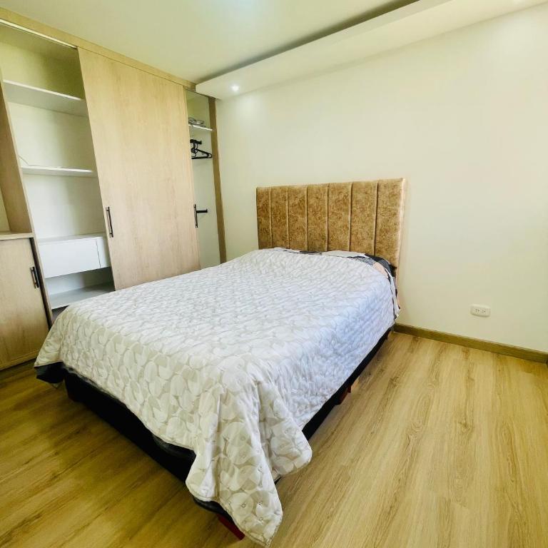 Apartamento completo cómodo con vista y todo cerca CC VIVA - Apartamento de 2 dormitorios - 8