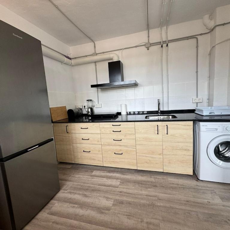 Apartamento en Zona de Playa - Three-Bedroom Apartment - 5