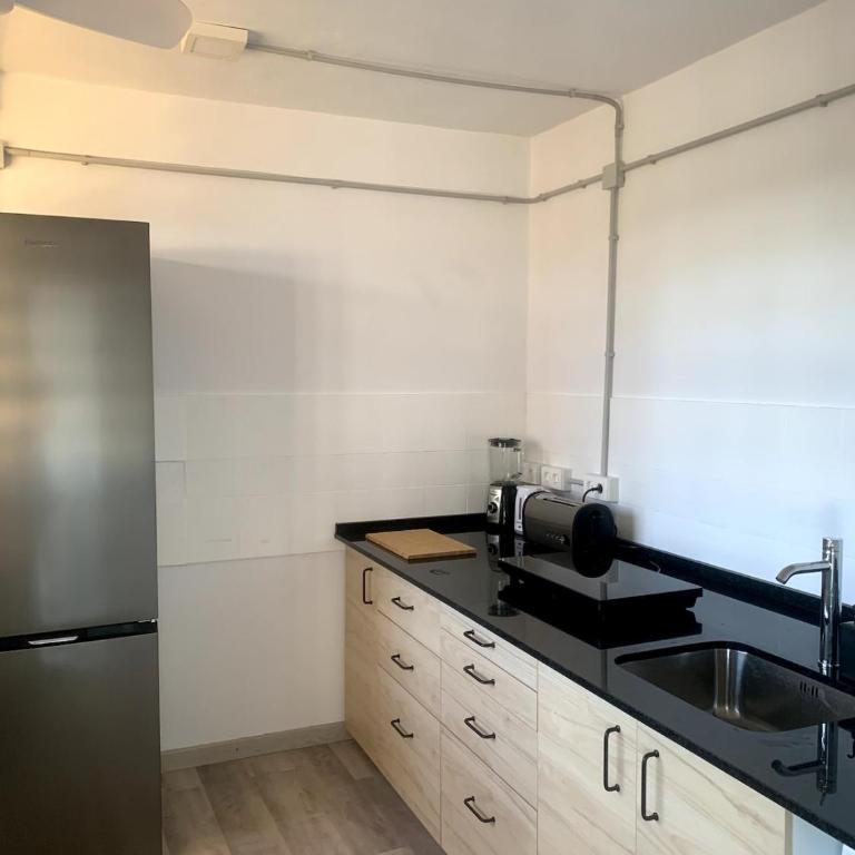 Apartamento en Zona de Playa - Three-Bedroom Apartment - 6