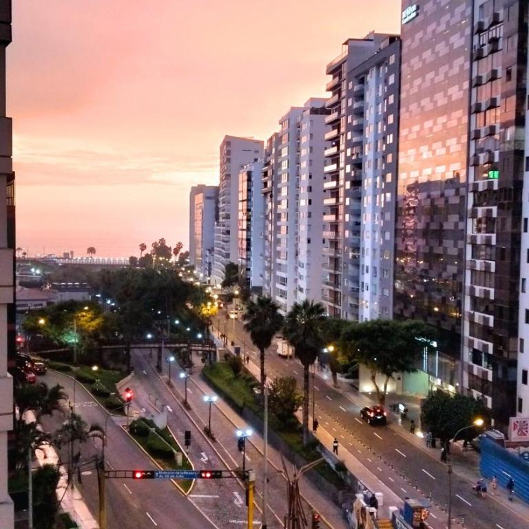 Bajada Balta Suites Spacious 3BR in Miraflores Walkable Area - One-Bedroom Apartment - 17