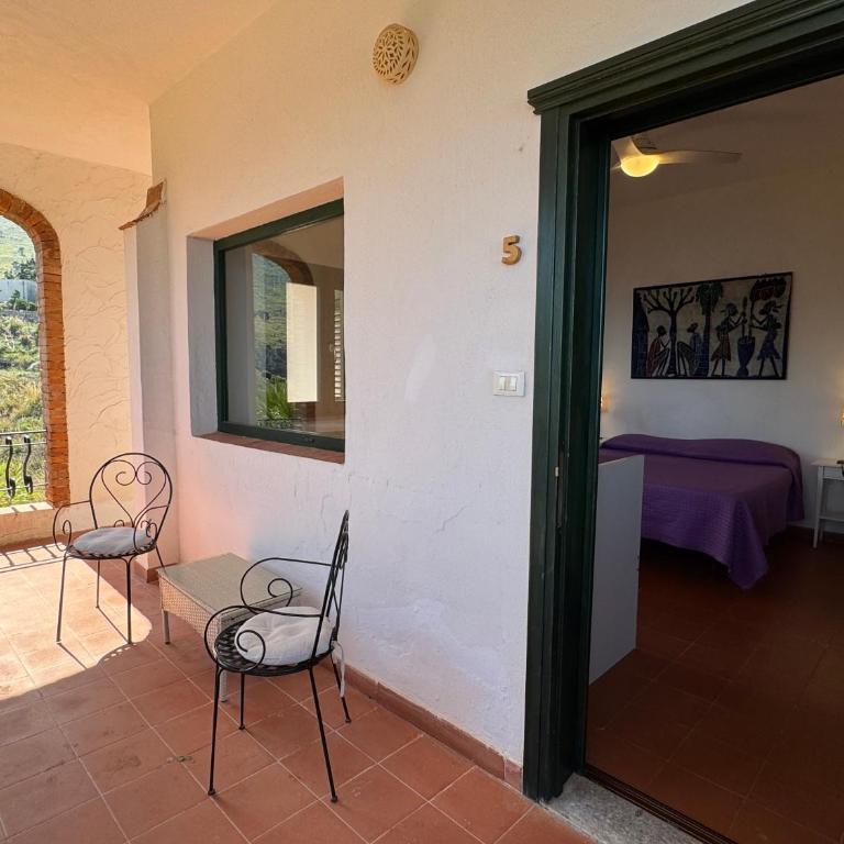 Baglio La Luna - B&B - Camera King con Balcone - 2