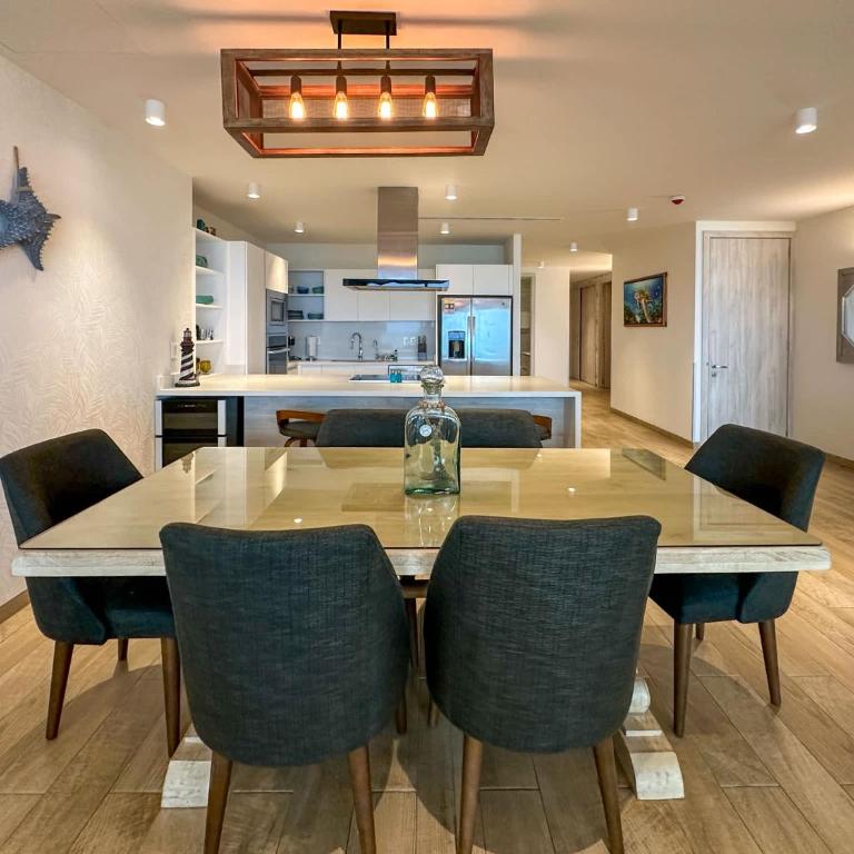 Stunning 3rd Floor Beachfront Condo - Apartamento - 17
