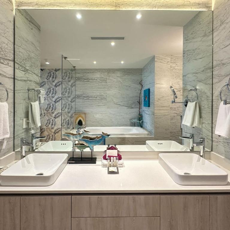 Stunning 3rd Floor Beachfront Condo - Apartamento - 33