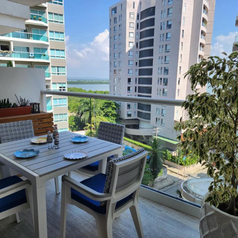 Cartagena Exclusive Apartment with Jacuzzi - Apartamento de 1 dormitorio con balcón y vistas al mar - 1
