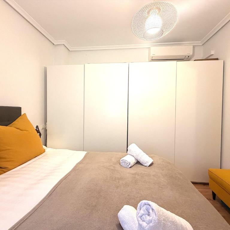 Atico con terraza privada , a 100 metros de playa Levante Santa Pola - Apartamento de 1 dormitorio - 36