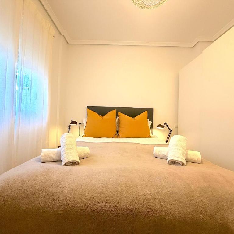 Atico con terraza privada , a 100 metros de playa Levante Santa Pola - Apartamento de 1 dormitorio - 10