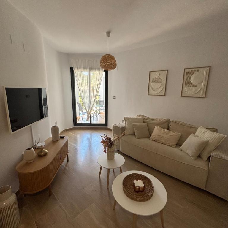 Elegant Apartment in Moraira - Residence Calamora - Two-Bedroom Apartment with Pool View - 4