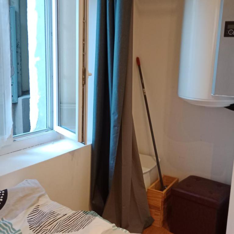 Studio RDC donnant sur trottoir - Appartamento con 1 Camera da Letto - 6