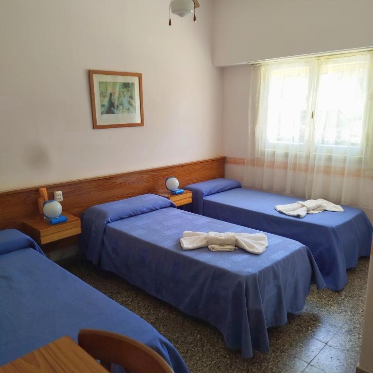 Hotel Celeste - Habitación Triple Básica - 1