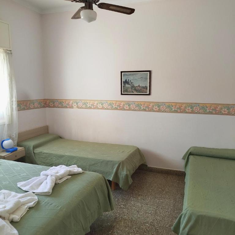 Hotel Celeste - Habitación cuádruple - 7