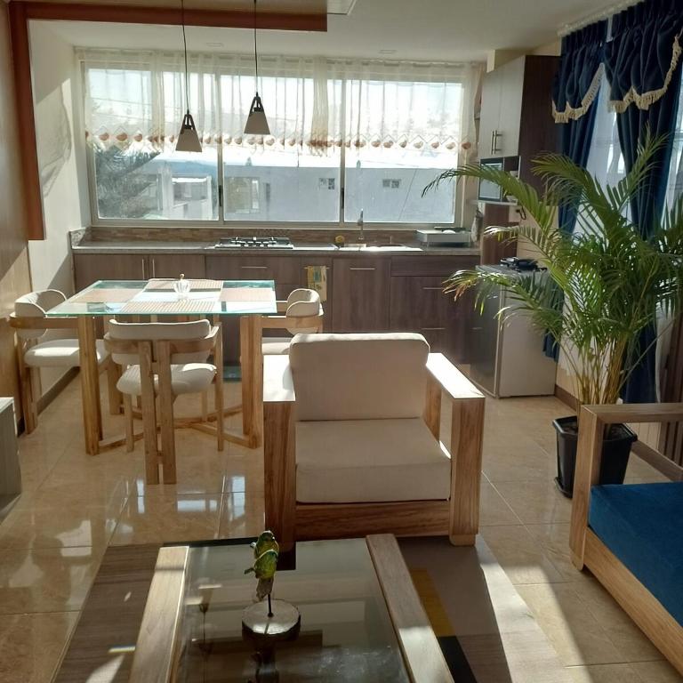 Departamento azul de 2 hab en la Victoria, cerca de universidades con garaje - Two-Bedroom Apartment - 29