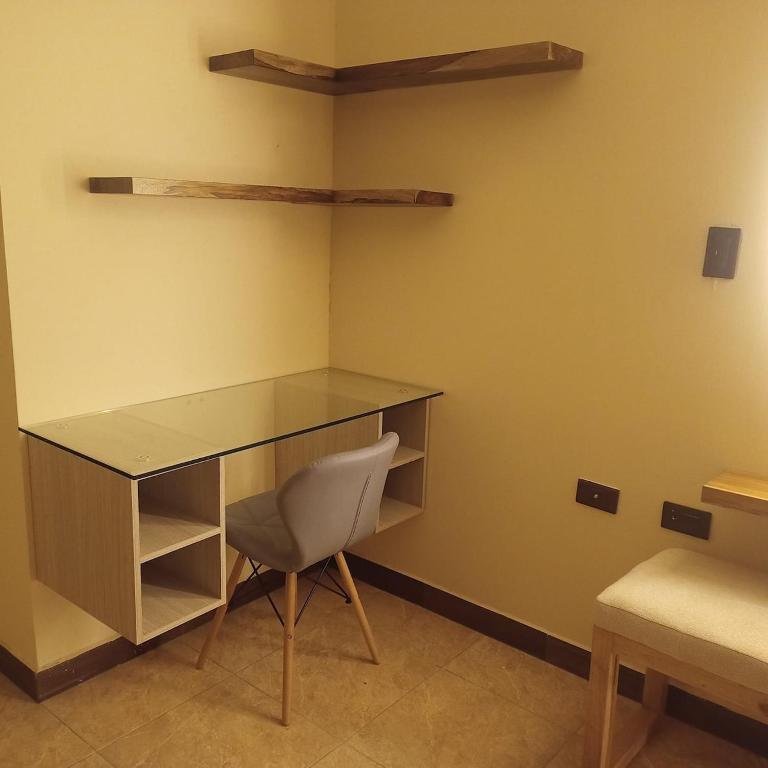 Departamento azul de 2 hab en la Victoria, cerca de universidades con garaje - Two-Bedroom Apartment - 35