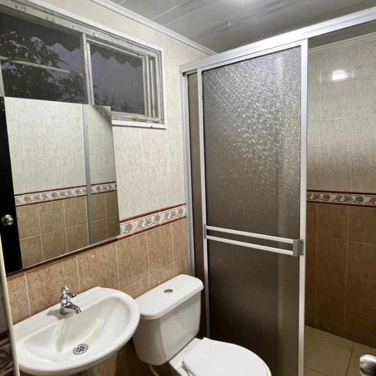 Hotel Campestre Cinco Estrellas - Three-Bedroom Bungalow - 12