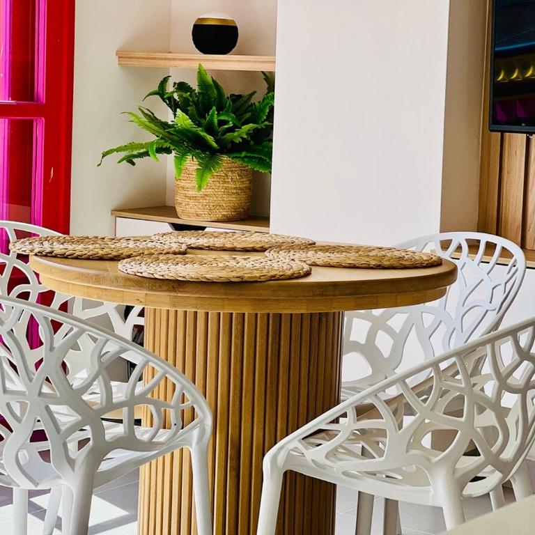 Apto full Ubicación Plazoleta Zocalos Plaza Ppal - One-Bedroom Apartment - 23