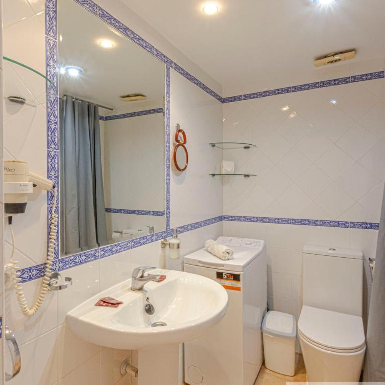 Spacious apartment in Benalbeach - Apartamento de 1 dormitorio - 16
