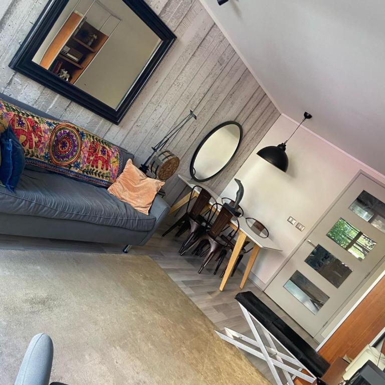 Depto amplio y funcional con estacionamiento - Three-Bedroom Apartment - 7
