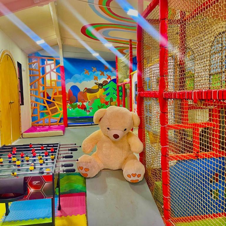 Location for touring and fun for children - Two-Bedroom Apartment - 5