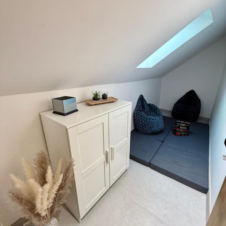 Modern Cocoon Under Roof Parking Close to Tram - Apartamento de 1 dormitorio - 10