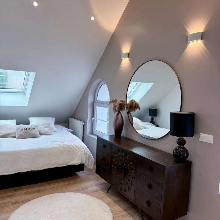 Modern Cocoon Under Roof Parking Close to Tram - Apartamento de 1 dormitorio - 14