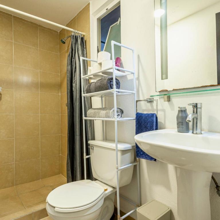 Adam's home with high-speed Internet near Polanco - Apartamento de 2 dormitorios - 22