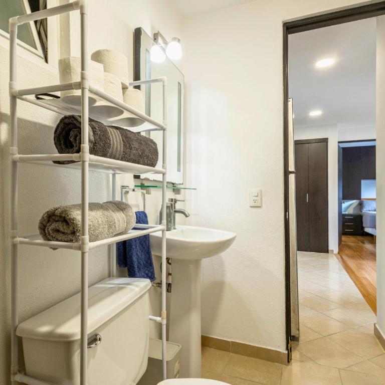Adam's home with high-speed Internet near Polanco - Apartamento de 2 dormitorios - 28