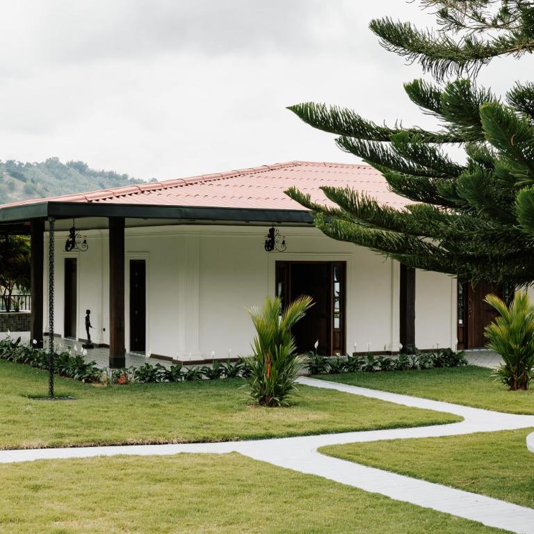 Hotel Catleya Royal Club - Double Room with Garden View - 9