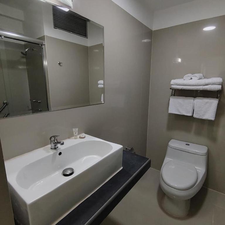 Hotel Win & Win - Habitación Estándar - 1 cama grande - 2