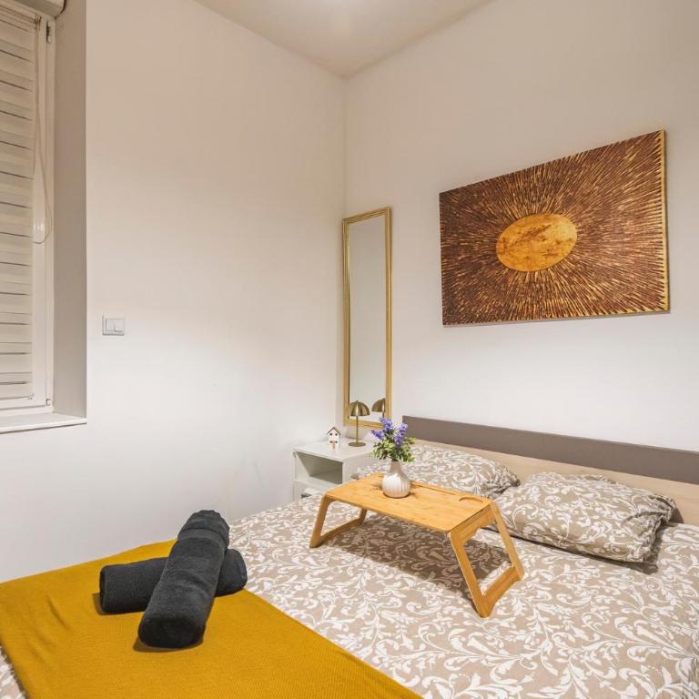 peaceful retreat & cozy apartment in reims , sleep4 ,near city center , free public parking - Appartamento con 1 Camera da Letto - 8