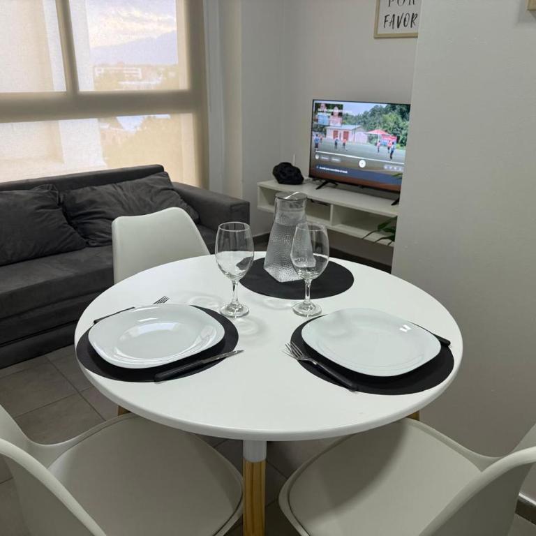 El Linaje - One-Bedroom Apartment - 2