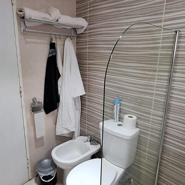 Cartagen - Three-Bedroom House - 19