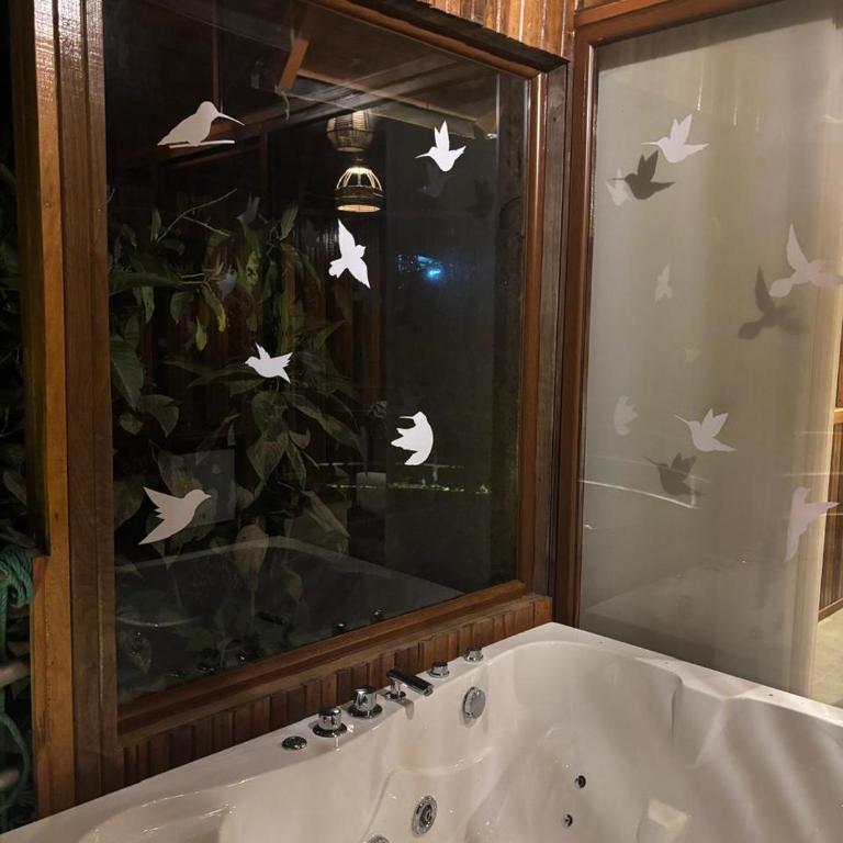 Mindo GlamBird Glamping & Lodge - Deluxe Suite - 2