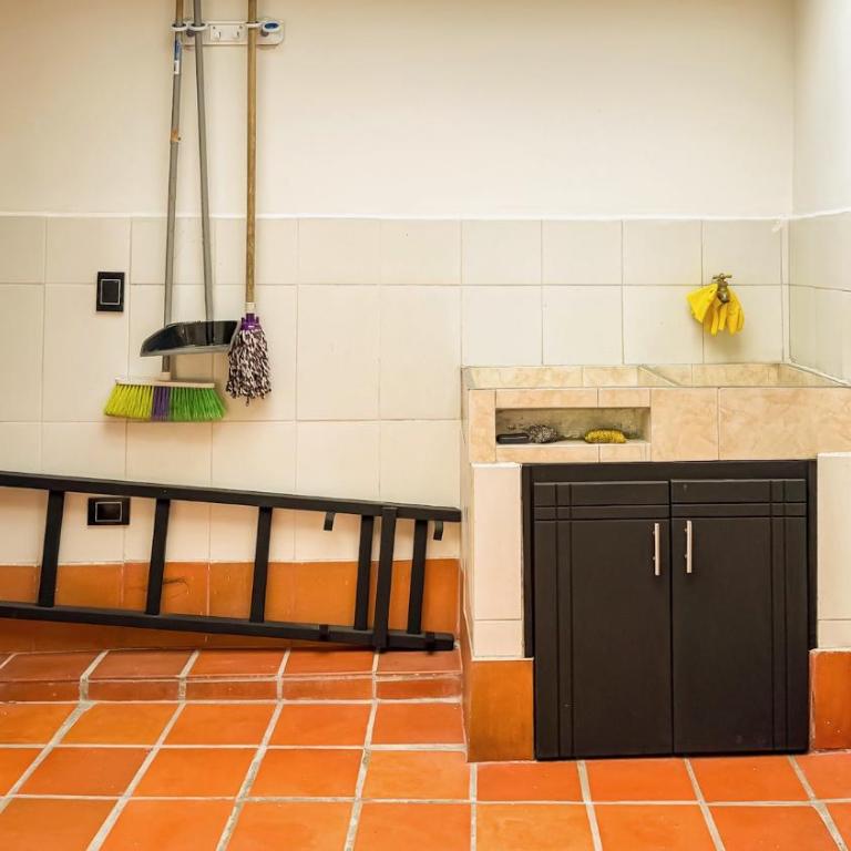 Laureles Coliving House Medellín - Three-Bedroom Townhouse - 5