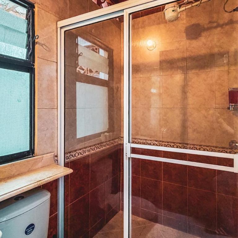 Laureles Coliving House Medellín - Three-Bedroom Townhouse - 22
