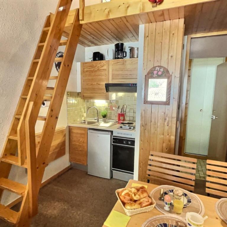 Studio mezzanine à Val d'Isère pour 3 pers. avec animaux & parking couvert - FR-1-411-1019 - Studio - 2