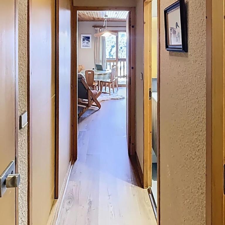 Appartement proche des pistes avec balcon, vue sur vallée - FR-1-688-105 - Appartement - 5