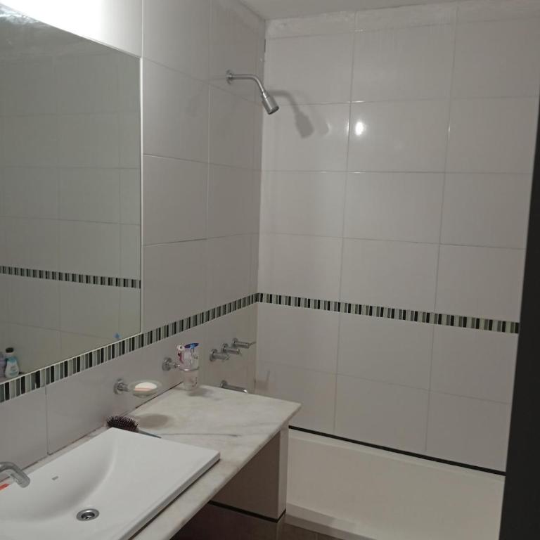 Departamento Centro de Jujuy - Piso 11 -Amplio y Luminoso - One-Bedroom Apartment - 4