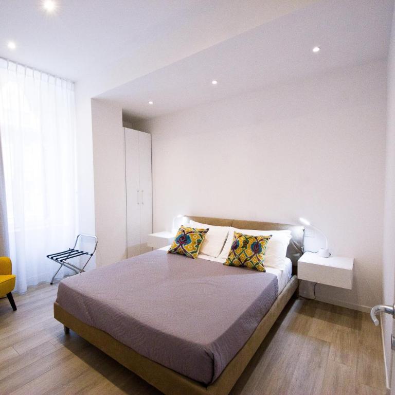 Marconi Rooms – Porta Leoni - One-Bedroom Deluxe Apartment – Separate Building, Via Leoncino - 1